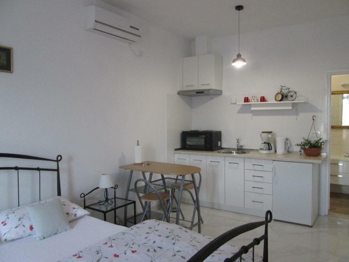 Apartments Lumbardina Лумбарда Екстер'єр фото